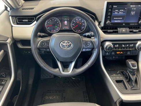 Certified 2019 Toyota RAV4 XLE Premium w/ Cold Weather Package FWD image 15