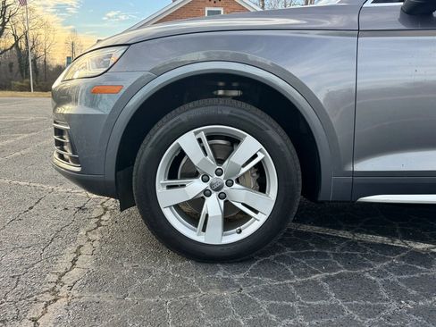 Used 2018 Audi Q5 2.0T Premium Plus w/ Premium Plus Package AWD/4WD image 2