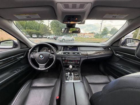 Used 2014 BMW 750Li RWD image 23