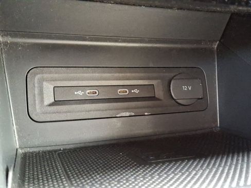 Certified 2021 Volkswagen Atlas Cross Sport SEL image 28