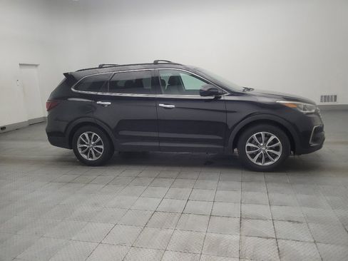 Used 2018 Hyundai Santa Fe SE FWD image 11