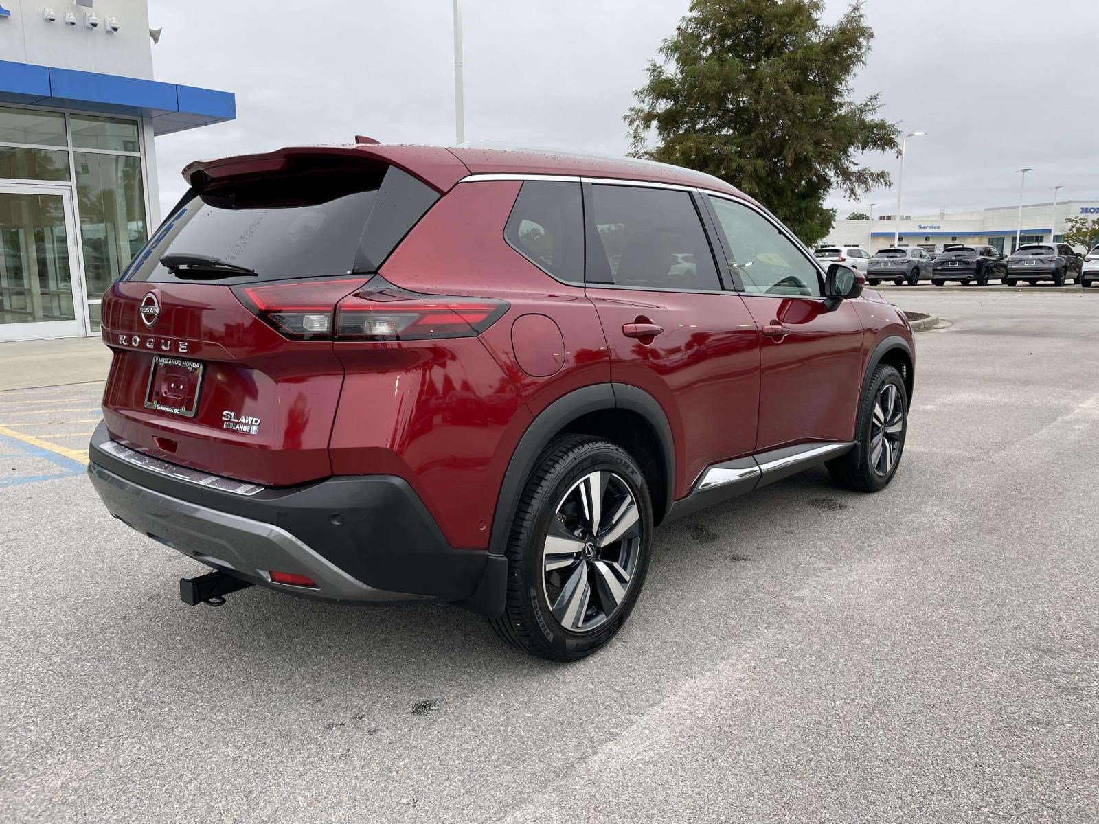 Used 2023 Nissan Rogue SL w/ SL Premium Package AWD/4WD image 6
