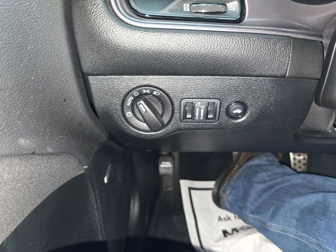 Used 2023 Dodge Challenger R/T w/ Blacktop Package image 17