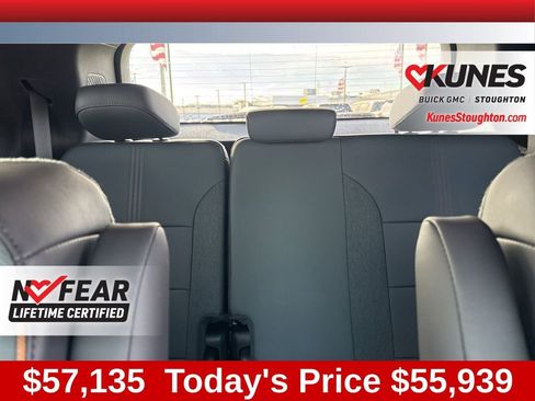 New 2026 GMC Acadia AT4 w/ Luxury Package AWD/4WD image 39