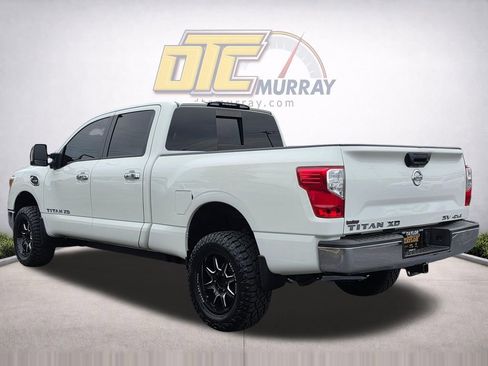Used 2019 Nissan Titan SV AWD/4WD image 6