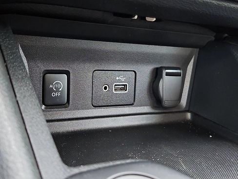 Used 2024 Nissan Sentra S FWD image 25