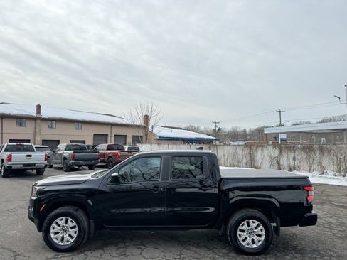 Used 2022 Nissan Frontier SV image 8