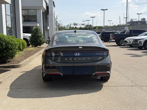 New 2026 Hyundai Sonata SE FWD image 6