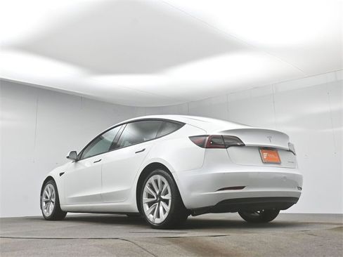Used 2022 Tesla Model 3 Long Range image 18