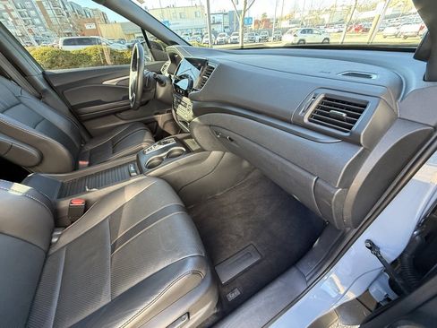 Used 2023 Honda Passport TrailSport image 43