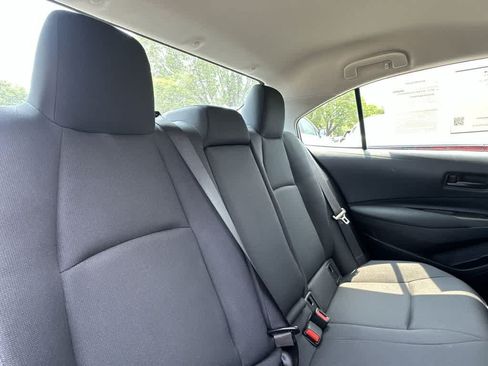 Used 2025 Toyota Corolla LE FWD image 26