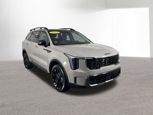 Used 2025 Kia Sorento SX image 12