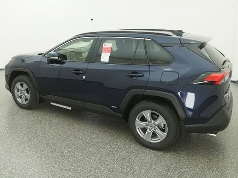New 2025 Toyota RAV4 XLE image 4