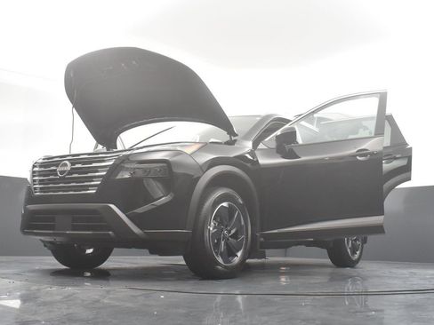 New 2026 Nissan Rogue SV w/ SV Premium Package image 39