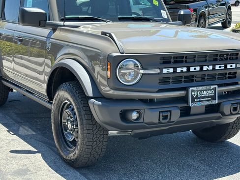 New 2026 Ford Bronco Big Bend w/ Black Diamond Package AWD/4WD image 11