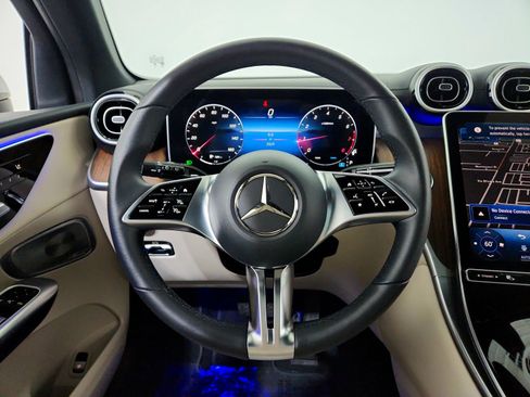 Certified 2024 Mercedes-Benz GLC 300 image 16