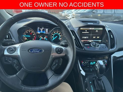 Used 2014 Ford Escape Titanium image 3