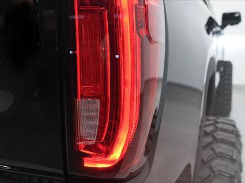 Used 2025 GMC Sierra 1500 AT4 image 10