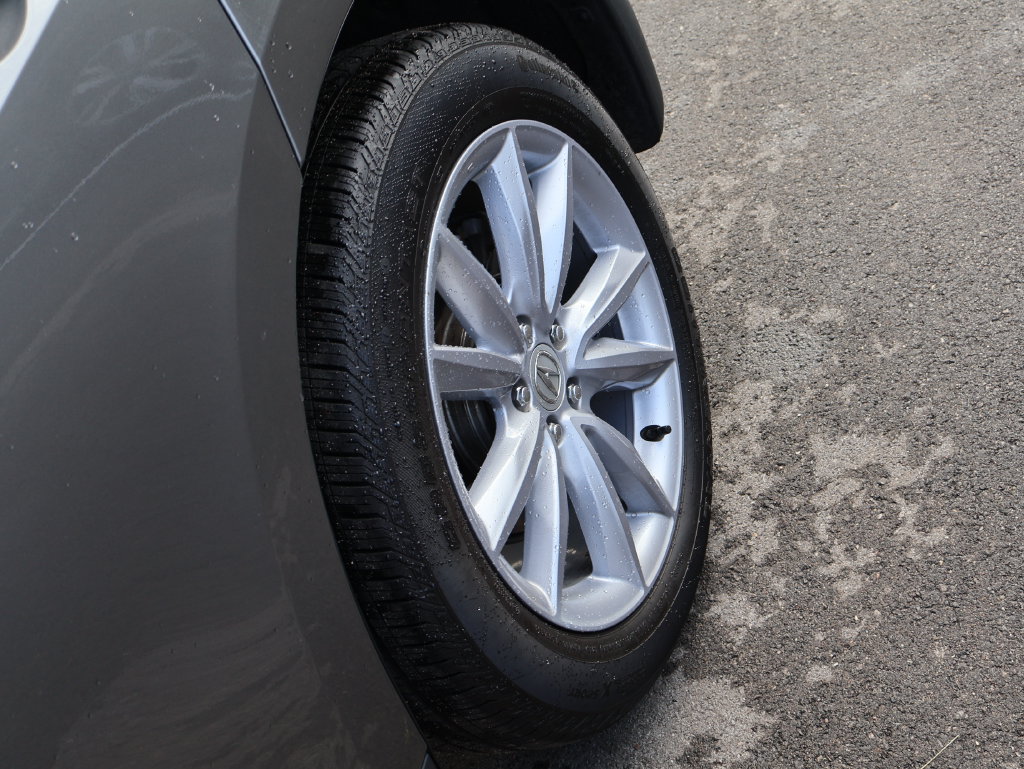Used 2024 Acura RDX SH-AWD image 35