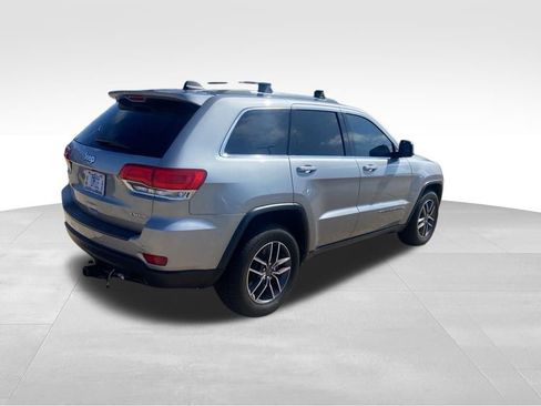 Used 2019 Jeep Grand Cherokee Laredo w/ Security & Convenience Group image 11