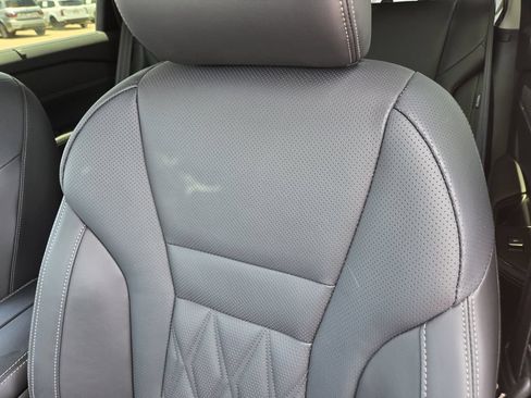 Used 2025 Nissan Rogue Platinum w/ Tech Package FWD image 16