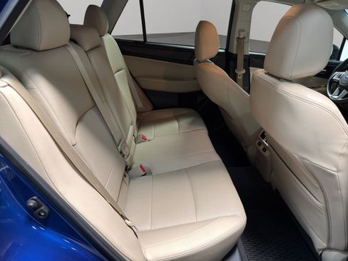 Used 2017 Subaru Outback 2.5i Limited image 18