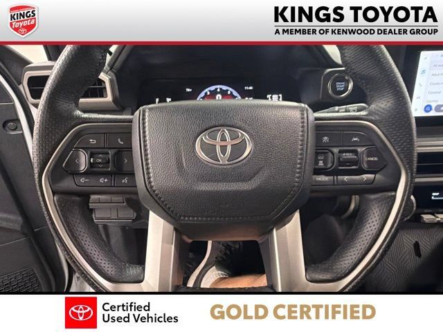 Used 2025 Toyota 4Runner SR5 AWD/4WD image 24