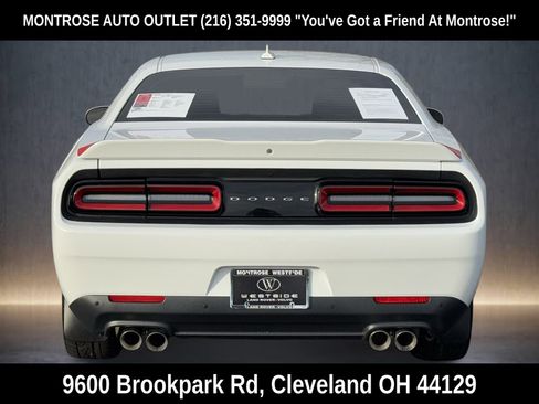 Used 2015 Dodge Challenger R/T Plus image 9