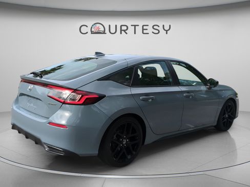 Used 2023 Honda Civic Sport image 7