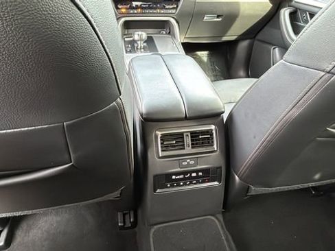 Used 2024 MAZDA CX-90 3.3 Turbo w/ Premium Package AWD/4WD image 21