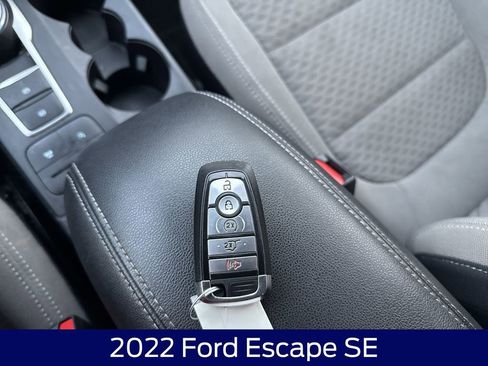 Certified 2022 Ford Escape SE w/ Convenience Package image 28