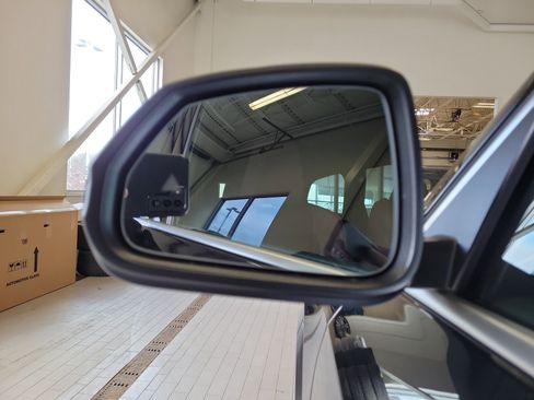 New 2026 BMW X1 xDrive28i w/ Technology Package AWD/4WD image 13