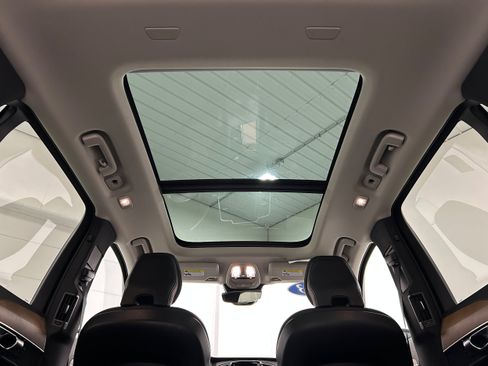 Used 2023 Volvo XC90 T8 Plus w/ Protection Package Premier AWD/4WD image 26