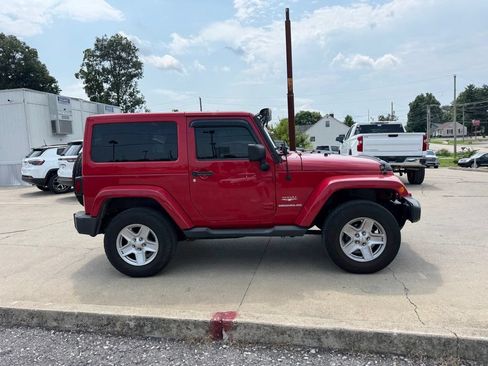 Used 2012 Jeep Wrangler Sahara w/ Connectivity Group AWD/4WD image 5
