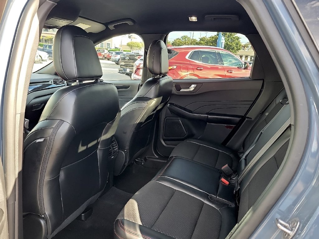 Used 2023 Ford Escape ST-Line w/ Tech Pack #1 FWD image 10