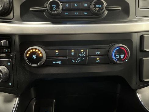 Used 2022 Ford F150 XLT w/ XTR Package image 17