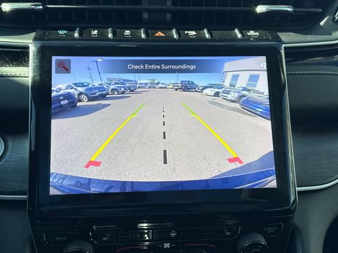 Used 2023 Jeep Grand Cherokee 4WD 4xe image 21