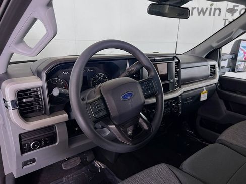 New 2026 Ford F250 XLT image 3