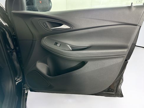 Used 2025 Buick Encore GX Preferred FWD image 30