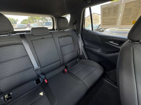 Used 2025 Chevrolet Equinox LT FWD image 38