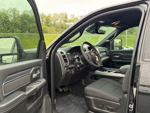 New 2026 RAM 3500 Big Horn AWD/4WD image 14