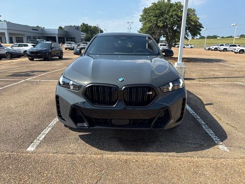 Used 2026 BMW X6 M60i AWD/4WD image 2