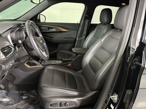 Used 2021 Chevrolet TrailBlazer ACTIV w/ Sun and Liftgate Package image 14