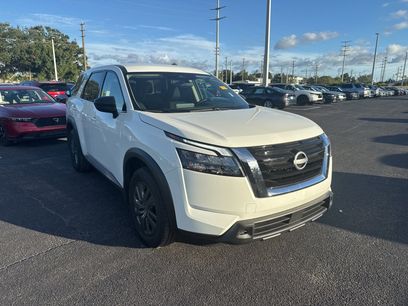 Used 2025 Nissan Pathfinder S