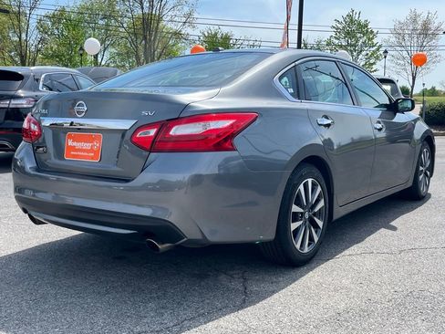 Used 2017 Nissan Altima 2.5 SV image 8