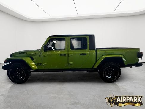 New 2025 Jeep Gladiator Sport AWD/4WD image 3
