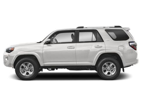 Used 2022 Toyota 4Runner SR5 image 3