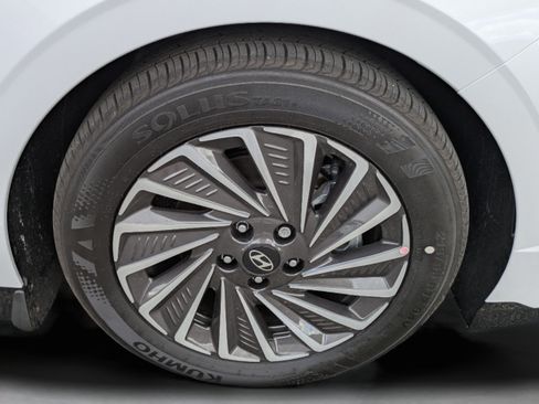 New 2025 Hyundai Sonata SEL FWD image 14