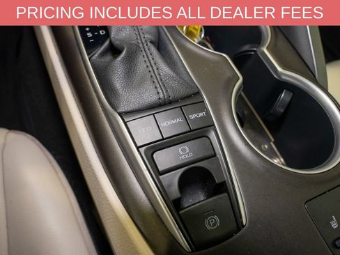 Certified 2021 Toyota Camry XLE FWD image 15