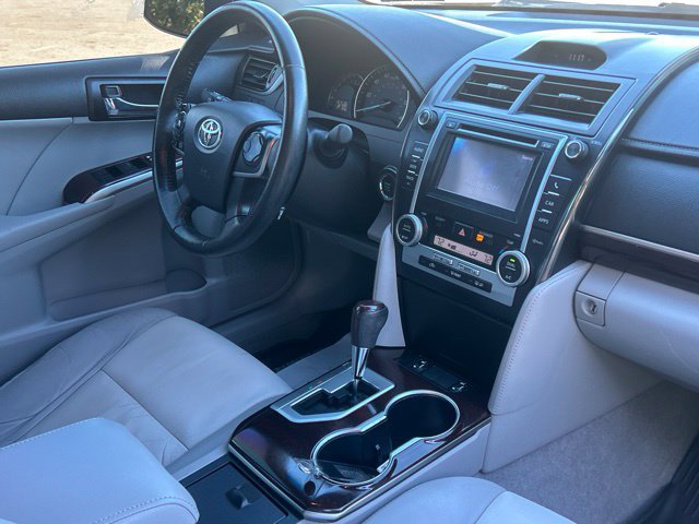 Used 2012 Toyota Camry XLE w/ Leather Pkg FWD image 37